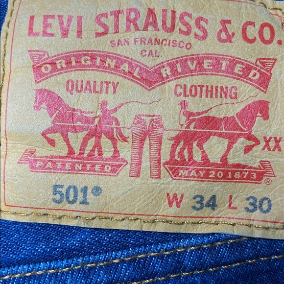 Levi's Classic 501 Jeans - Picture 10 of 11